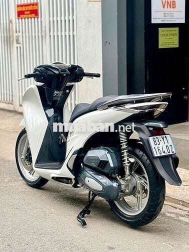 SH 160i ABS 2024 Trắng đen 7000km ngay chủ