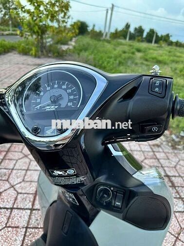 Honda SH Mode 125 ABS 2023