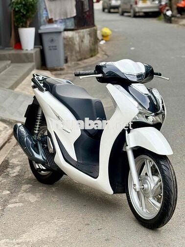 SH 160i ABS 2024 Trắng đen 7000km ngay chủ