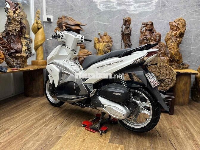 Honda Airblade 125Fi 2016 chính chủ máy zin