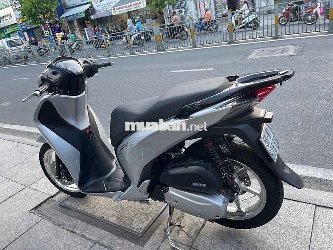 Honda SH 150 2015 Bạc Đã sử dụng