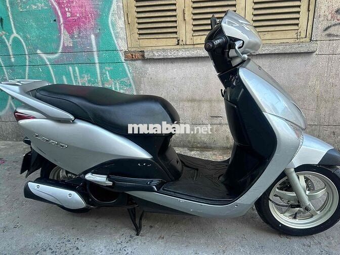 Honda Lead 2011 Bạc. đá chống tắt máy. BSTP