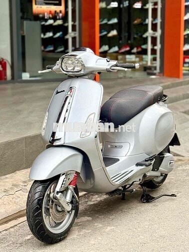 Vespa iget.abs  2017 Bạc Titan xe đẹp keng 9chủ