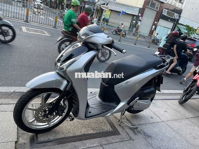 Honda SH 150 2015 Bạc Đã sử dụng