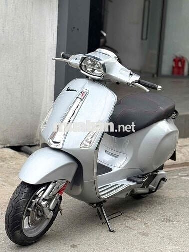 Vespa iget.abs  2017 Bạc Titan xe đẹp keng 9chủ