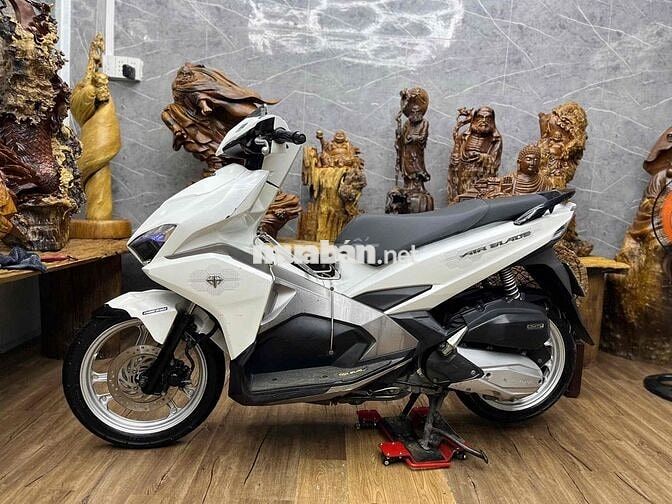 Honda Airblade 125Fi 2016 chính chủ máy zin