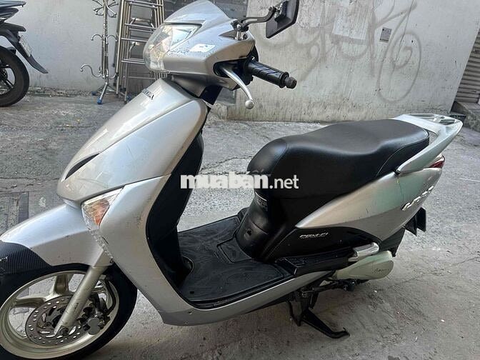 Honda Lead 2011 Bạc. đá chống tắt máy. BSTP