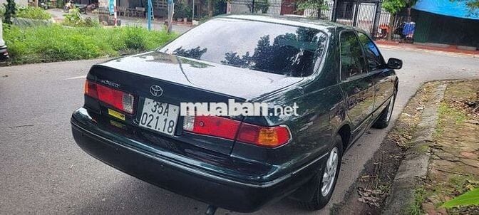Toyota Camry GLI Xanh đậm