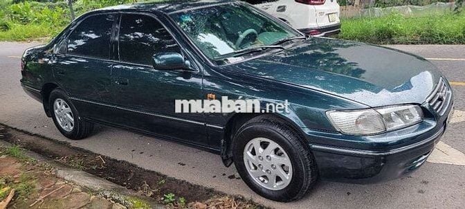 Toyota Camry GLI Xanh đậm