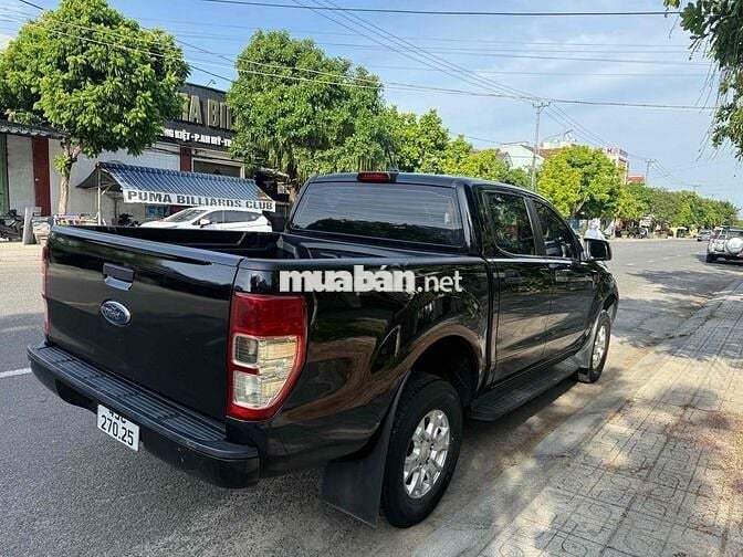 Ford Ranger 2021 Đen 130.000 km số tự động 1 cầu.