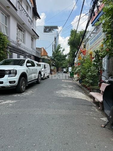 Cho thuê nhà nguyên căn Hẻm 127 Ba Vân. Dt 4x28m 1lầu. Giá 19 triệu