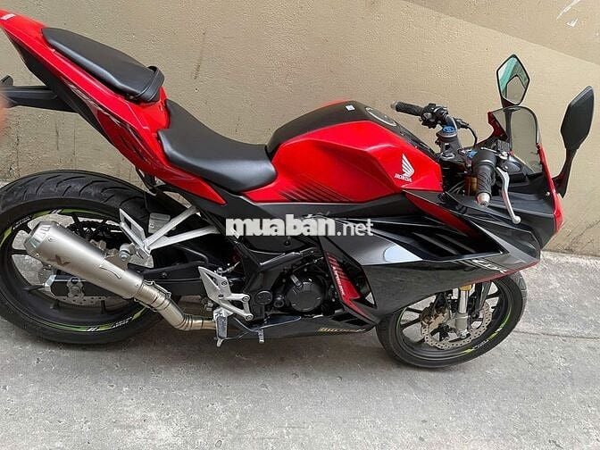 Honda CBR150R 2023 Đỏ đen Nhập khẩu