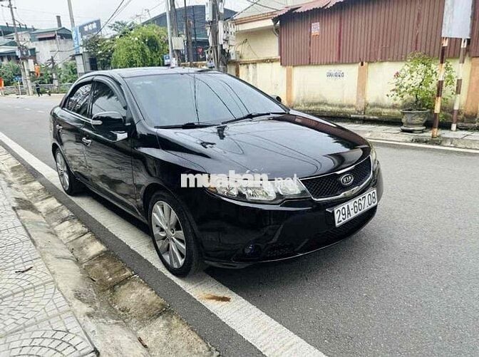 Kia Forte Sedan 1.6L Tự động 4 cấp màu Đen