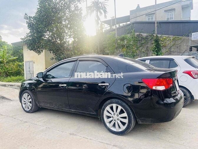 Kia Forte Sedan 1.6L Tự động 4 cấp màu Đen