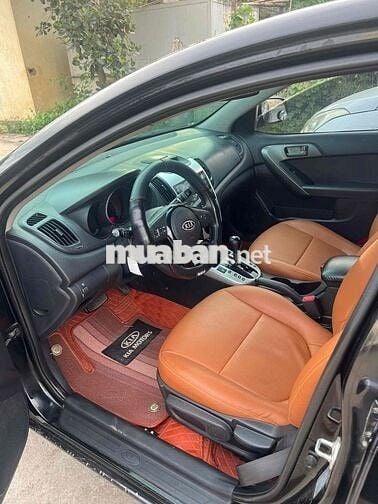 Kia Forte Sedan 1.6L Tự động 4 cấp màu Đen