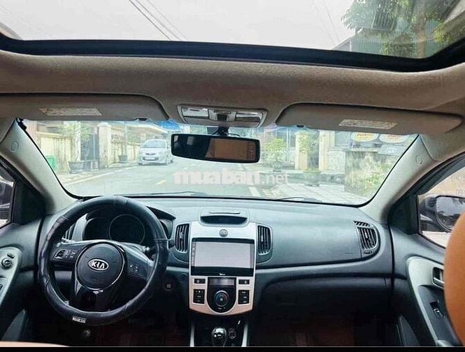 Kia Forte Sedan 1.6L Tự động 4 cấp màu Đen