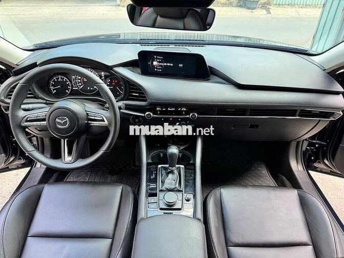 Mazda 3 Luxury 2023 Xanh Canvansite 22.000 km