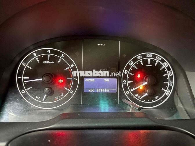 Toyota Innova E MT 2024 Số sàn Trắng 87.933 km