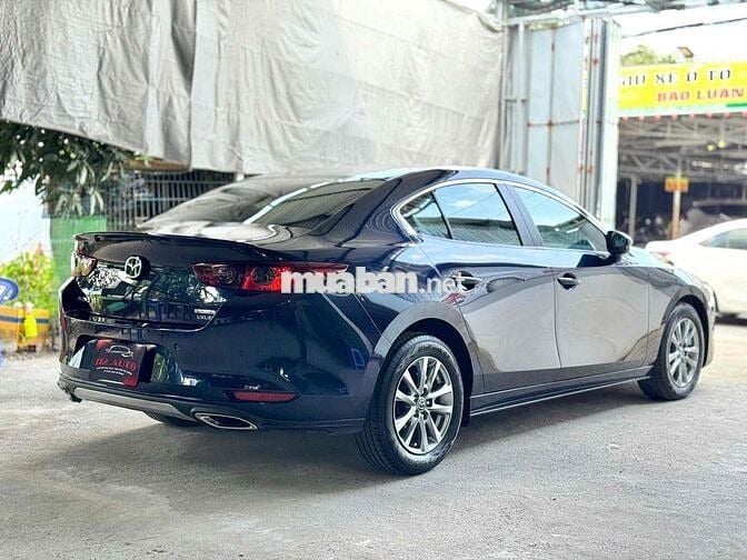 Mazda 3 Luxury 2023 Xanh Canvansite 22.000 km
