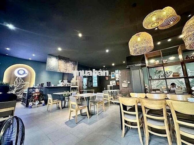 CHO THUÊ MẶT BẰNG VIP QUẬN 7- 11x18m- Giá 50 triệu