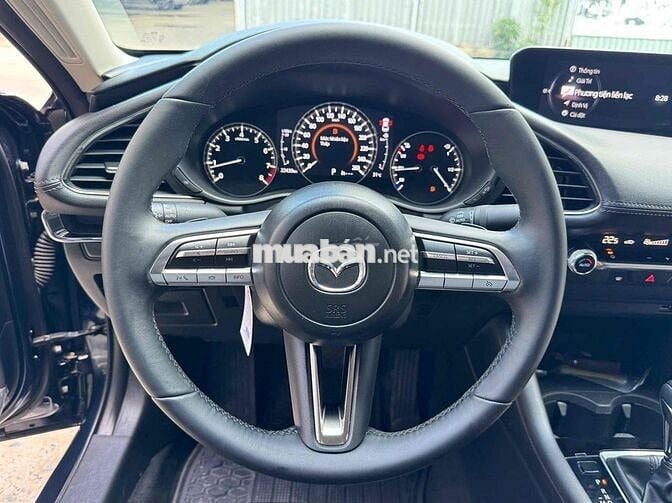 Mazda 3 Luxury 2023 Xanh Canvansite 22.000 km