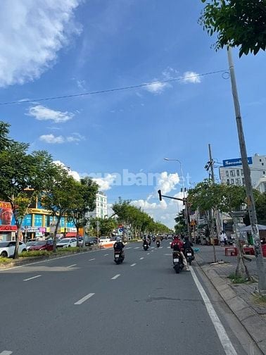 Bán đất mặt đường Trần Não , Quận 2 cũ