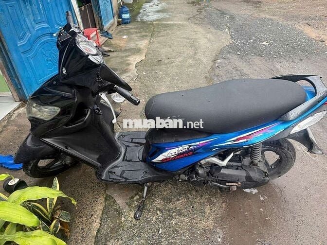 Suzuki Skydrive Đen, xanh
