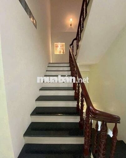 Nhà 1 trệt 3 lầu gần bệnh viện Nhi Đồng Cần Thơ