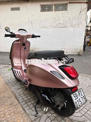 Piaggio Vespa Hồng Porsche Xăng