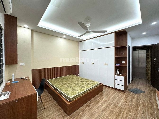Cần bán nhà Võ Chí Công thang máy, 33m, 6T, 10.4 tỷ