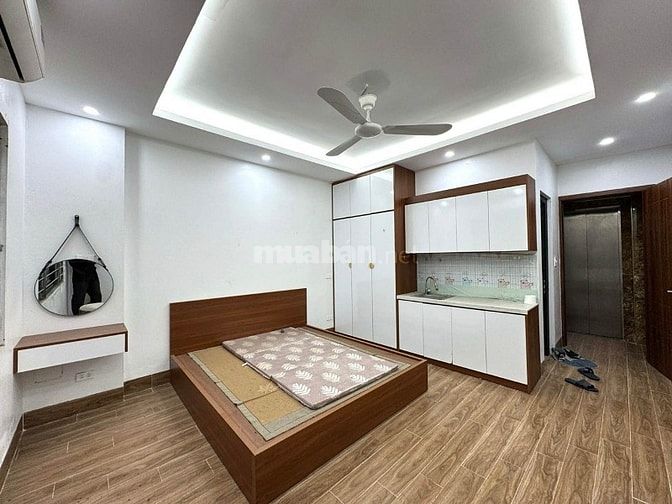 Cần bán nhà Võ Chí Công thang máy, 33m, 6T, 10.4 tỷ