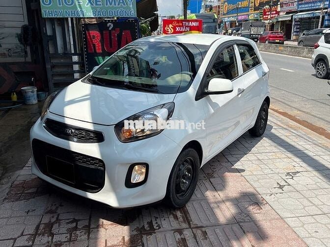 Kia Morning MT 2018 màu trắng 5 chỗ
