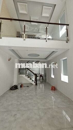 PHÒNG MỚI XÂY-NHIỀU CỬA SỔ-BAN CÔNG RIÊNG TRẦN THỊ TRỌNG TB