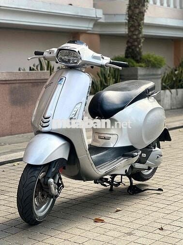 Piaggio Vespa Sprint 125 2016 Bạc 17000 km