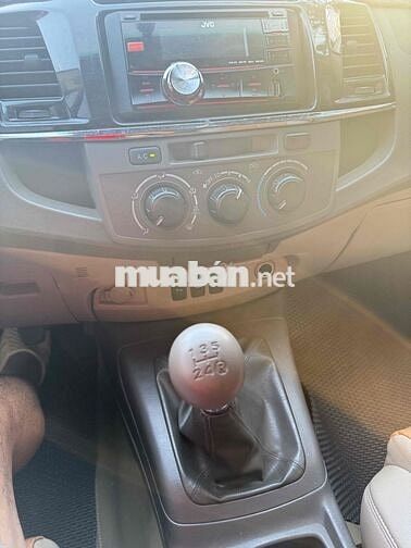 Toyota Fortuner 2013 Số sàn Xám