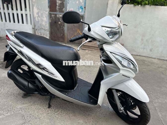Honda Vision Trắng Việt Nam