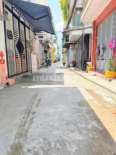 Nhà 1/ hẻm 4m gần MT Nguyễn Tiểu La. 4,6mx10,5m. T+2 Lầu. Giá 6.9 tỷ