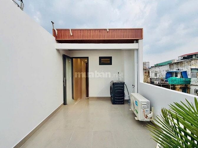 Hạ giá bán nhanh. Nhà 50.4m² Nguyễn Thị Nhuần, Q12 xây 4 tầng. Hẻm oto