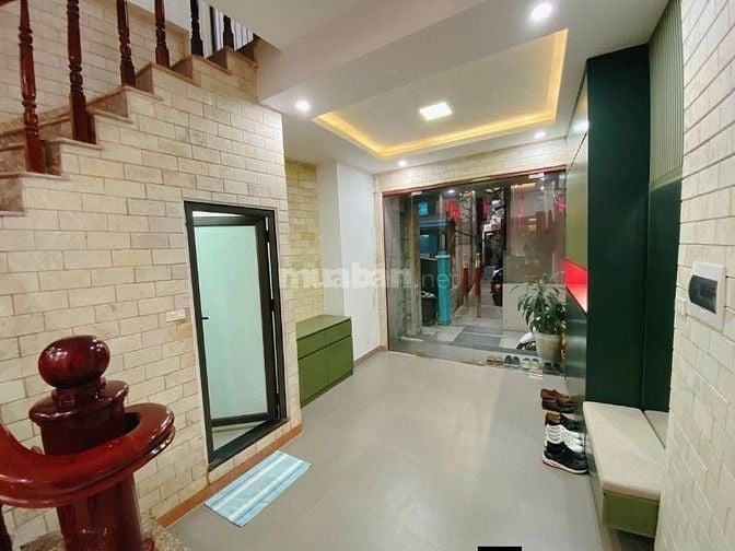 Bán Nhà Nguyễn Lương Bằng, Đống Đa 45m, 5 tầng, giá 12.3 tỷ.