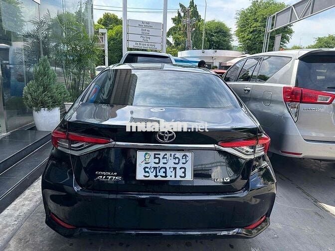 Toyota Corolla Altis 1.8V 2022 Đen 43.600 km