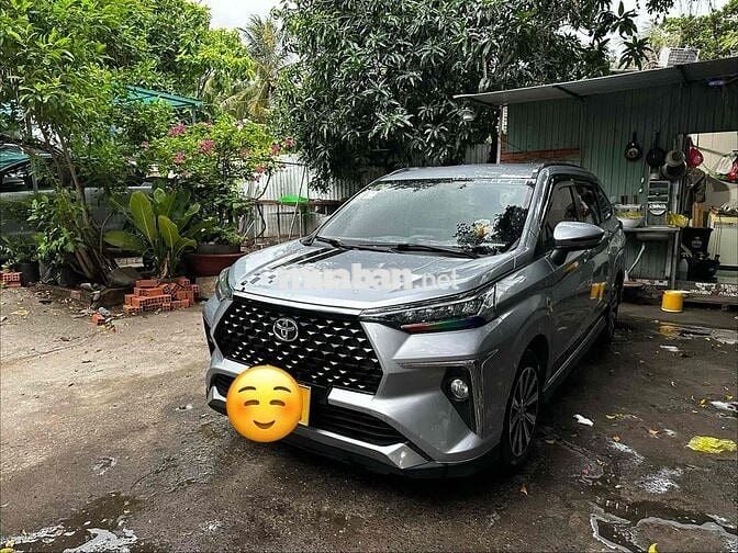 Toyota Veloz Cross 2023 7 chỗ Bạc