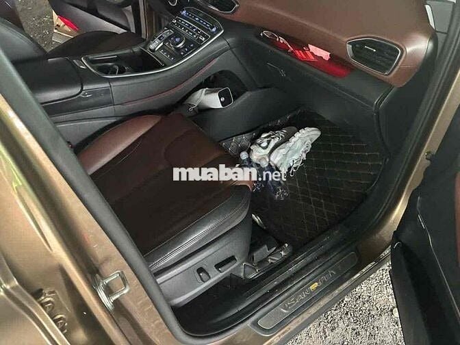 Hyundai Santafe Cao cấp nhất Xăng 46796 km Nâu