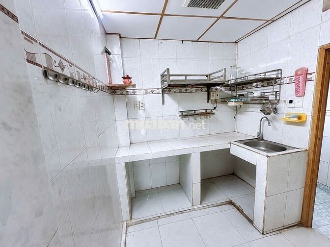 Nhà nguyên căn giá rẻ đường Trần Hưng Đạo, Quận 5