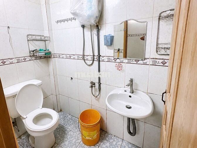 Nhà nguyên căn giá rẻ đường Trần Hưng Đạo, Quận 5