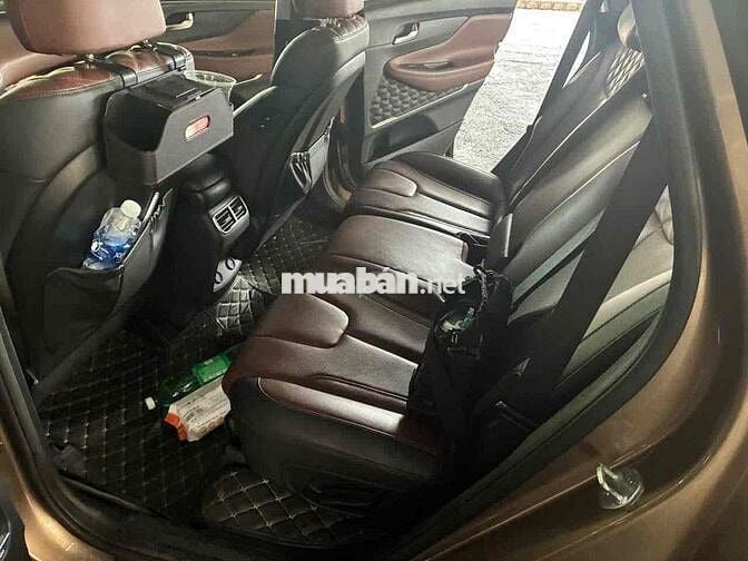 Hyundai Santafe Cao cấp nhất Xăng 46796 km Nâu