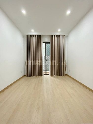 Bán Nhà Nguyễn Lương Bằng, Đống Đa 45m, 5 tầng, giá 12.3 tỷ.