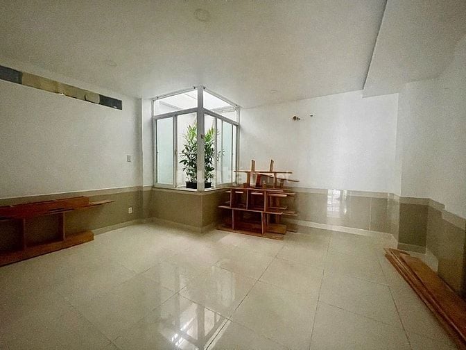 CHO THUÊ NHÀ MỚI KHU THẢO ĐIỀN- 5M x 25M -9PN