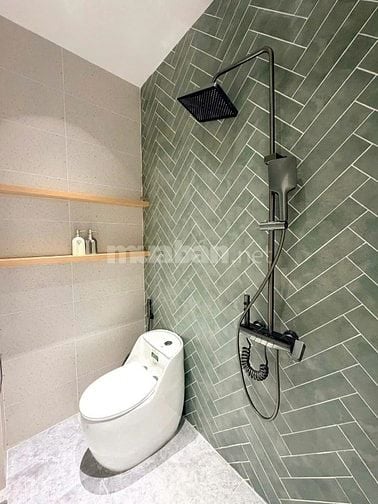 Nhà 54m² Nguyễn Văn Nghi xây 3 tầng, giá 2 tỷ 390. Sổ sẵn, hẻm oto