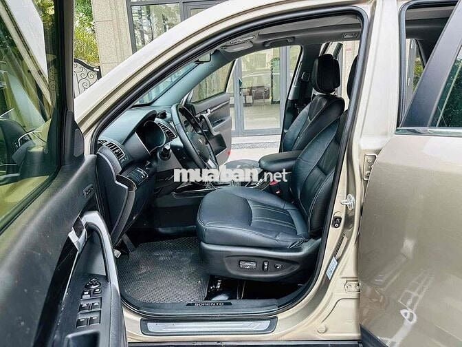 Kia Sorento 2015 2.4L Vàng cát 12 vạn km