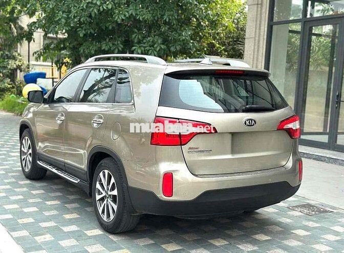 Kia Sorento 2015 2.4L Vàng cát 12 vạn km